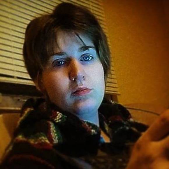 Meet your Posher, Katie - Picture 1 of 1